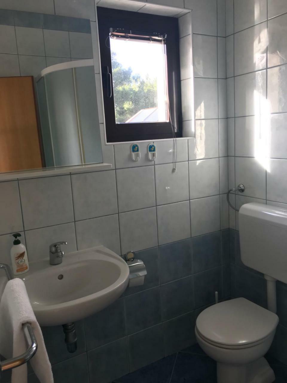 Apartman Ive Starigrad Paklenica Εξωτερικό φωτογραφία